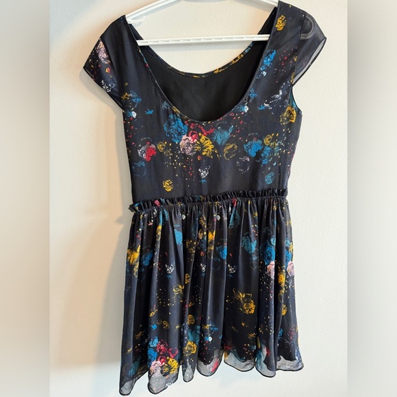 Talula Black and Floral Dress - Size 8 Aritzia - Picture 2 of 2